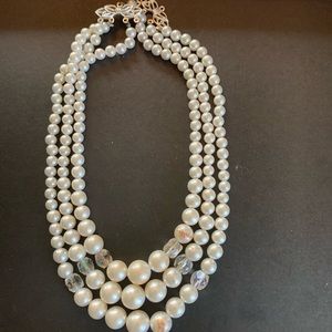 Vintage pearl necklace
